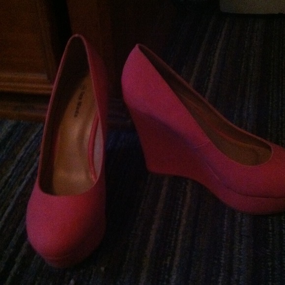 To big - Picture 3 of 3