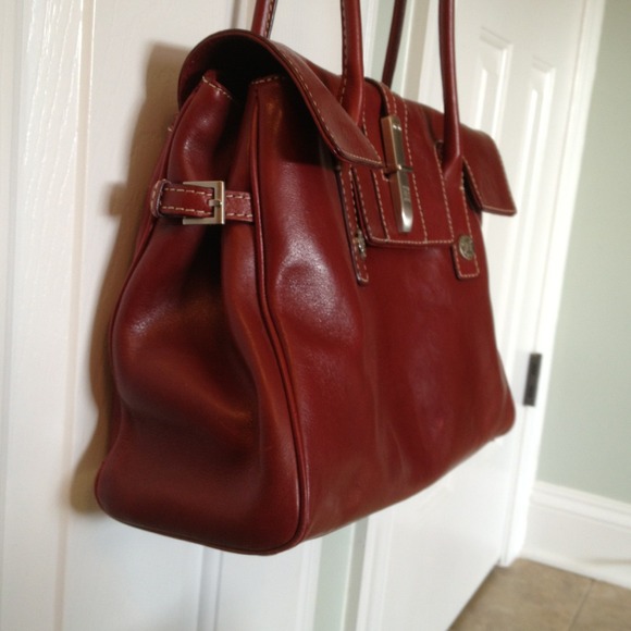 Sold Michael Kors red purse - Picture 3 of 4