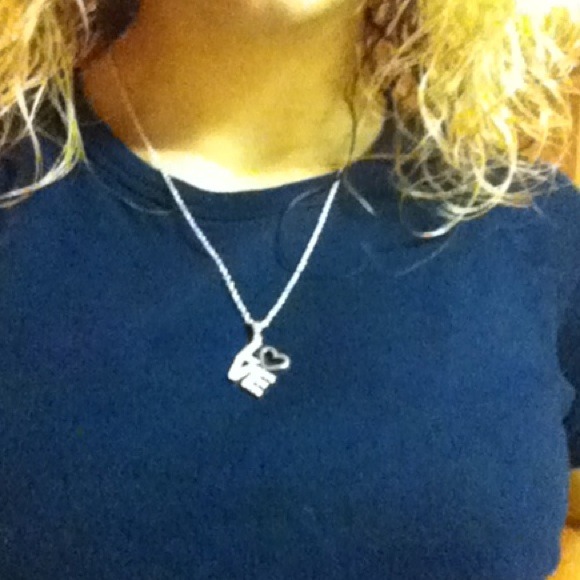 Silver love necklace - Picture 3 of 3