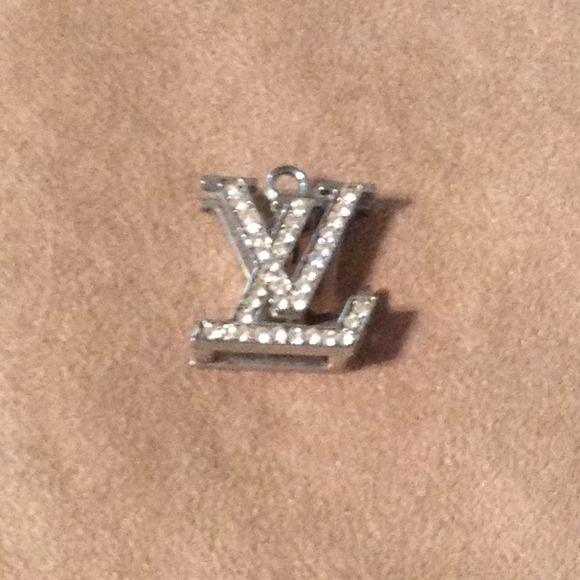 Louis Vuitton necklace pendant