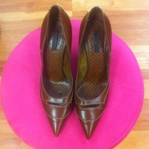100% AUTHENTIC Louis Vuitton Pumps