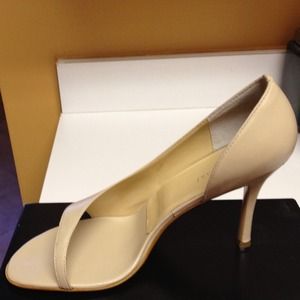 New Victoria Secrets Tan pumps.  Size 10