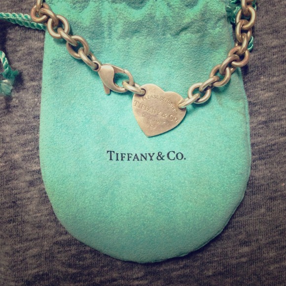 Tiffany & Co. Jewelry - Tiffany's & Co heart tag choker