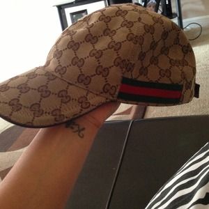 AUTHENTIC GUCCI BASEBALL CAP