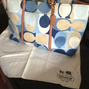 SALE: Authentic Coach Bag