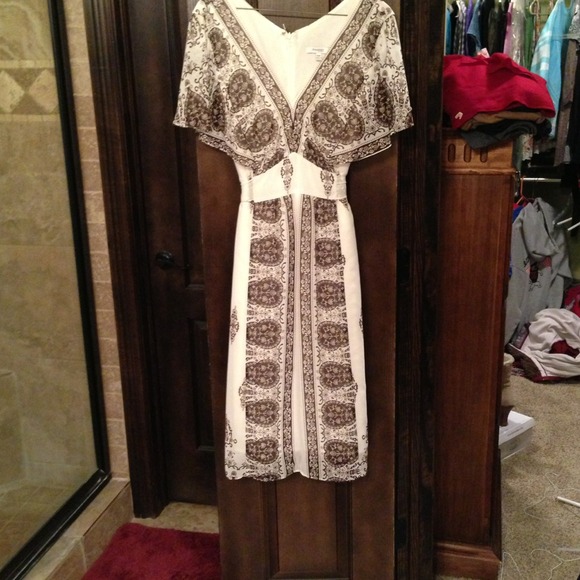 Dress Barn Dresses & Skirts - Tribal brown on white Print dress