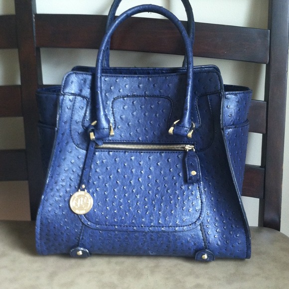 **SOLD***London Fog ostrich embossed purse