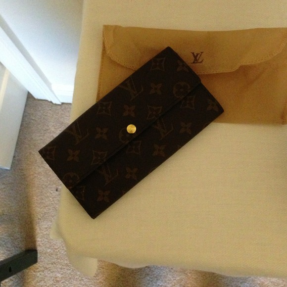 Louis Vuitton Sarah wallet REPLICA