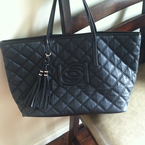 ***SOLD!!!***Bebe quilted tote with tassels