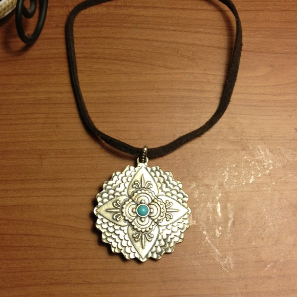 Reversible medallion necklace