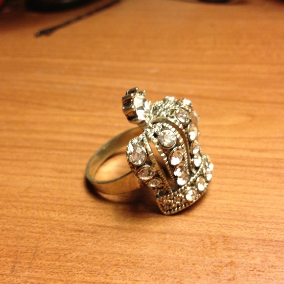 Crown ring - Picture 2 of 2