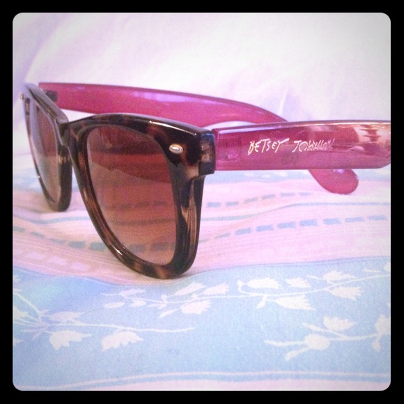 Betsey Johnson shades!