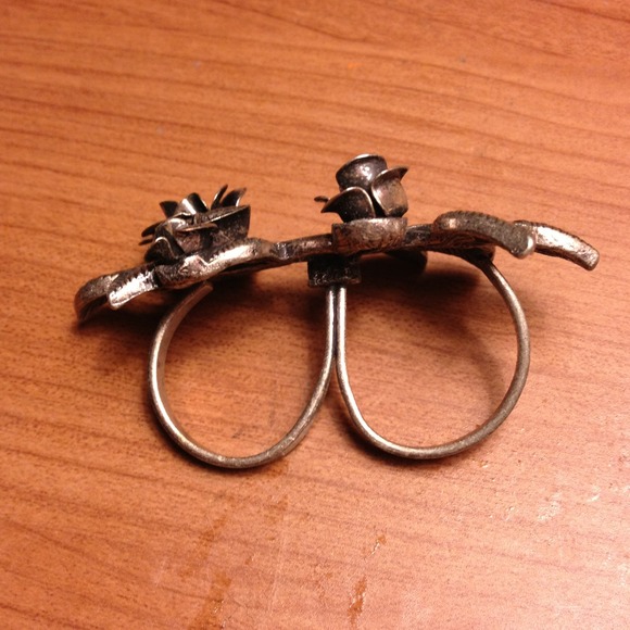 Double ring - Picture 2 of 2