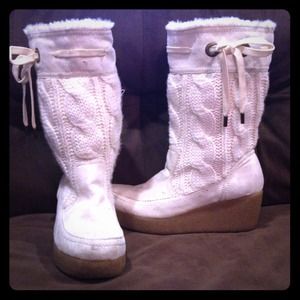Comfy fur boots!