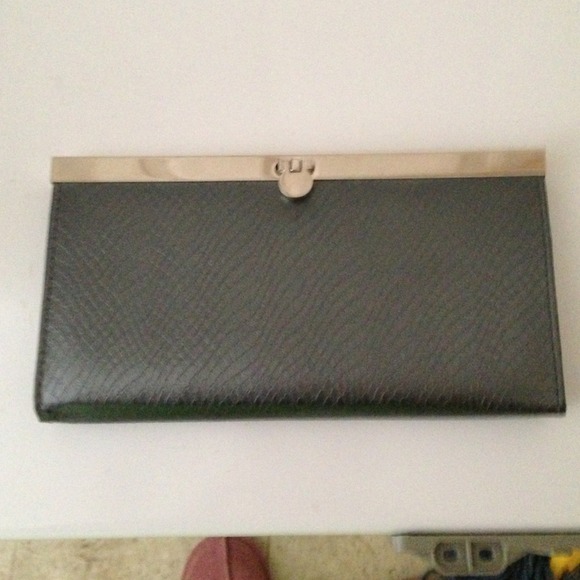 Clutch/Wallet. Dark Gray
