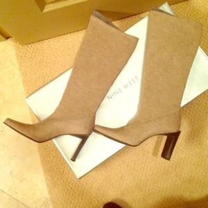 $ON RESERVE UNTIL 2/22$ NINE WEST BOOTS