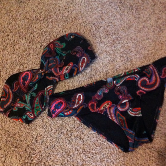 💳RESERVED until 1-3-13 VS bikini