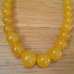Yellow Glass Bead Neclace