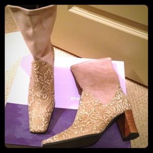 Beautiful cowboy boots