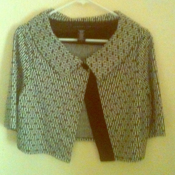 Cute little jacket - Picture 1 of 1