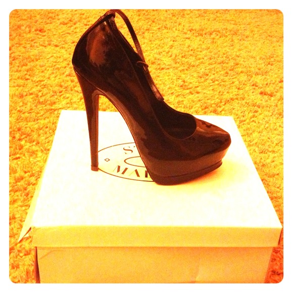Steve Madden - Obsessed, Size 6