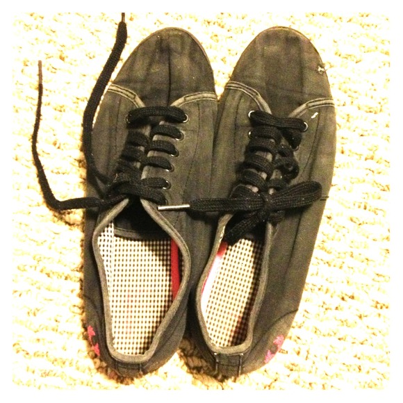 Super worn in but perfect black shoe