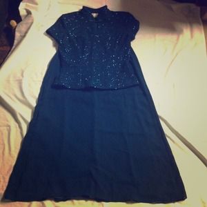 Dark teal 3/4length skirt with sparkle top