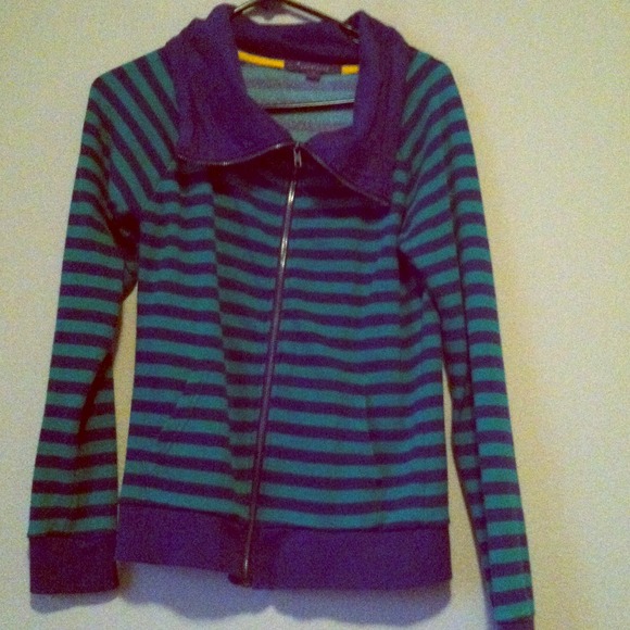 Forever 21 sweater