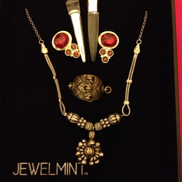 Earrings, ring & necklace