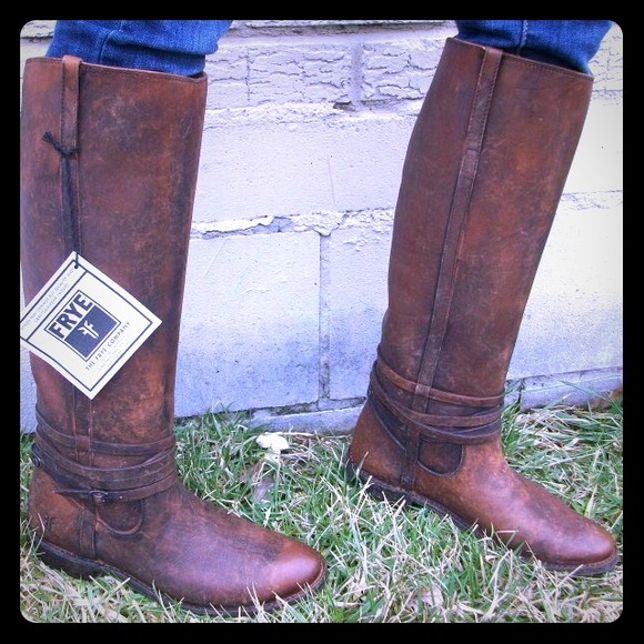Sold !!!! Frye Brown Leather New