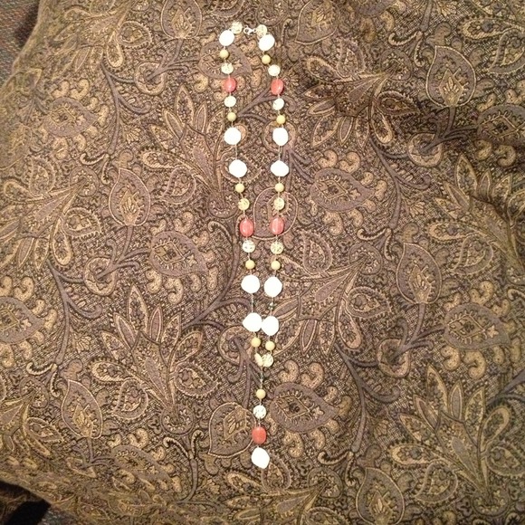 This necklace is perfect for spring!!