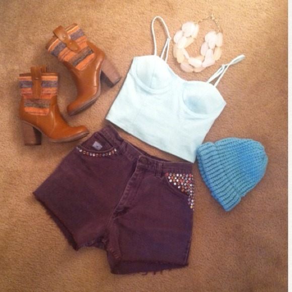 *** Hand Studded Cut-Off Shorts ✨