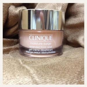 Bundle of two clinique moisturizers