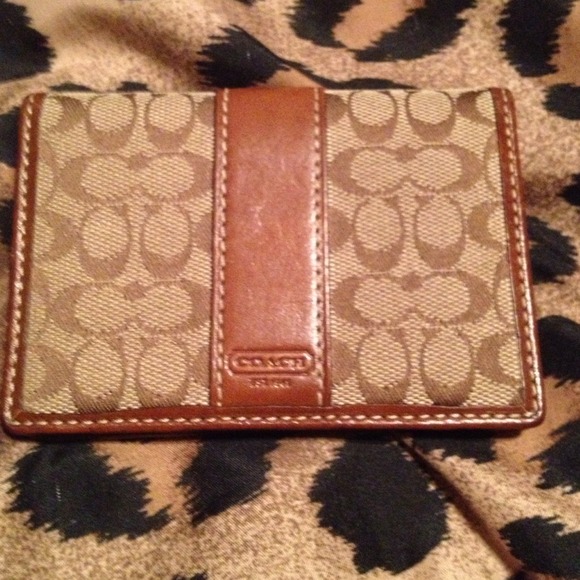 Authentic Coach wallet: Reserved for Mercedes