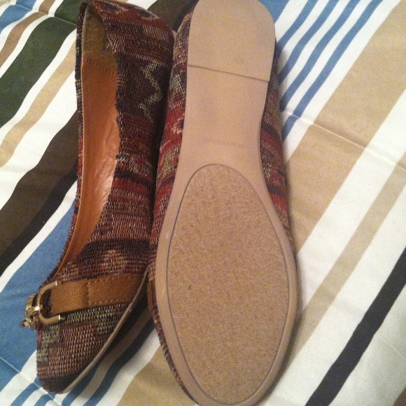❗SOLD❗Rampage flats - Picture 4 of 4