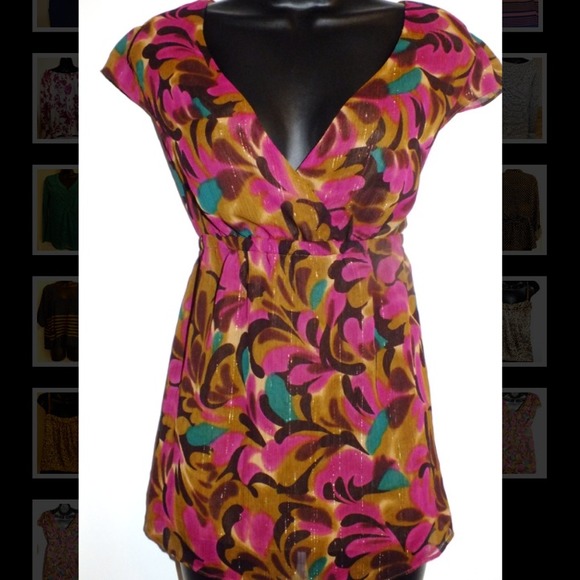 Flower Print V-Neck Blouse