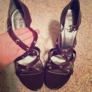 #SOLD#Brand New Guess heels