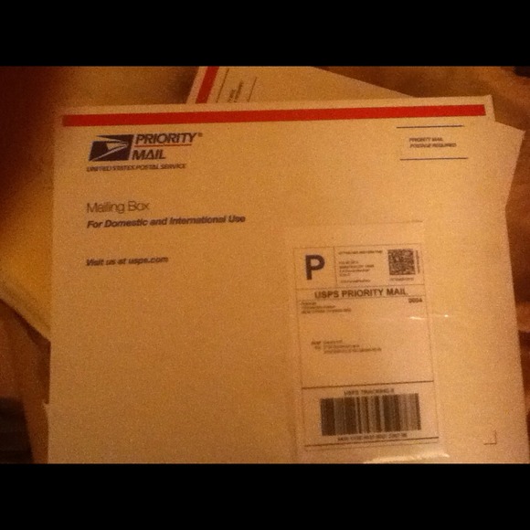 FIRST SHIPMENT!!! 😋✌