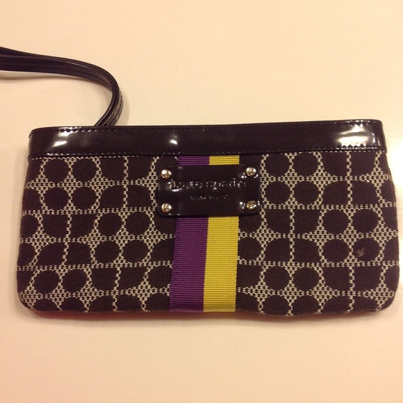 SOLD Kate spade wristlet