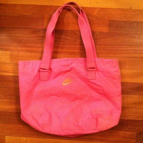 Nike Pink Gym Bag! Retro!