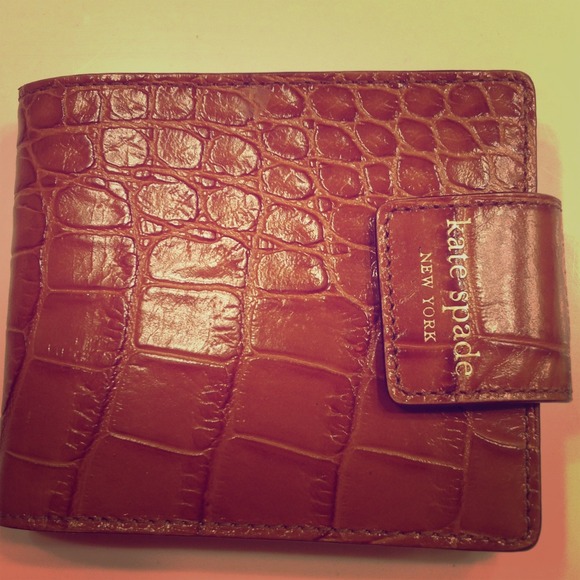 *SOLD* Kate spade wallet