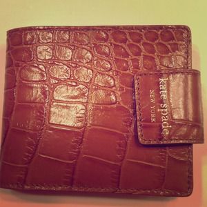 *SOLD* Kate spade wallet