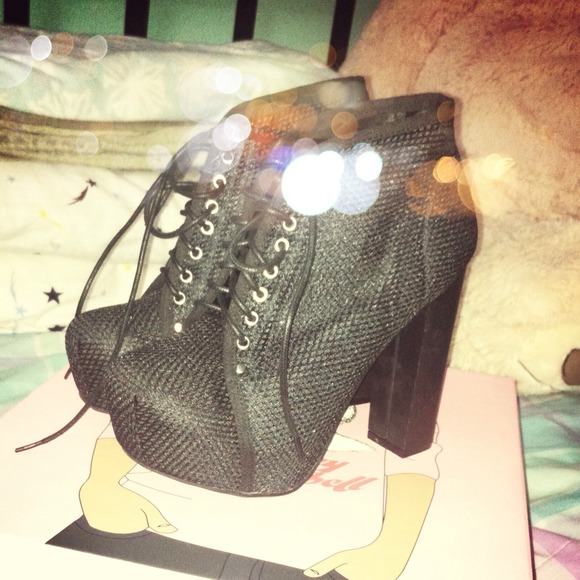 Jeffrey Campbell Inspired Booties.