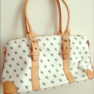 Authentic--Leather Dooney and bourke purse