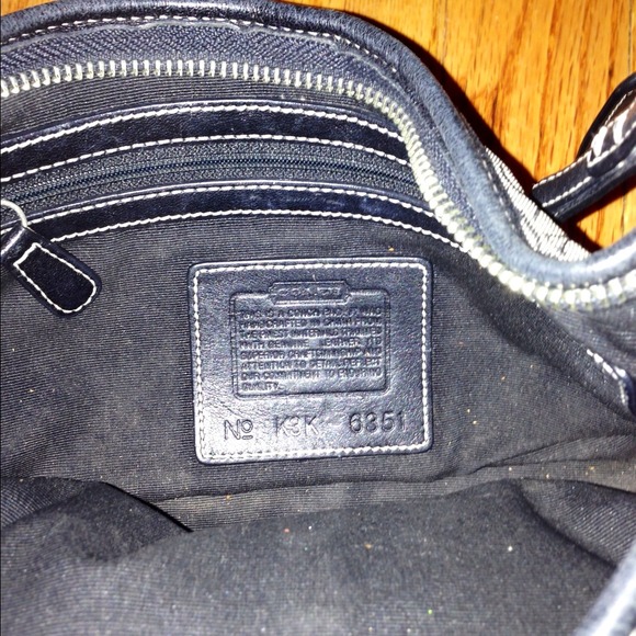 🔴SOLD🔴 Coach bag with Signature print - Picture 2 of 4