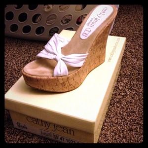 🚫SOLD🚫Cathy jean wedges.