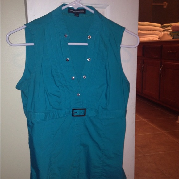 Express sleeveless blouse