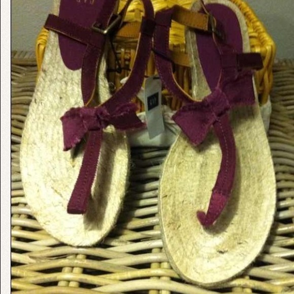 BUNDLED  purple sandals with woven bottom Size 9