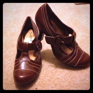 Cute brown shoes