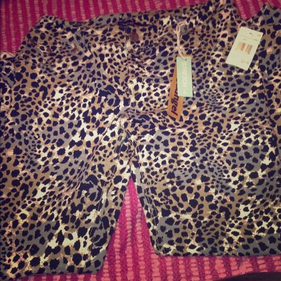 Bundle :) Cheetah jeggings